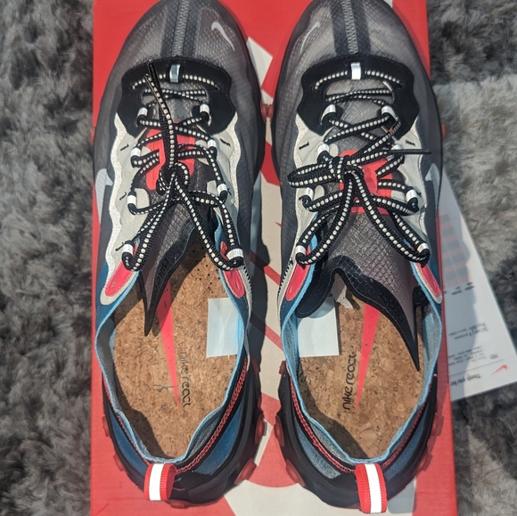 NIKE REACT ELEMENT 87 BLUE CHILL SOLAR RED w/Receipt! - Picture 4 of 9